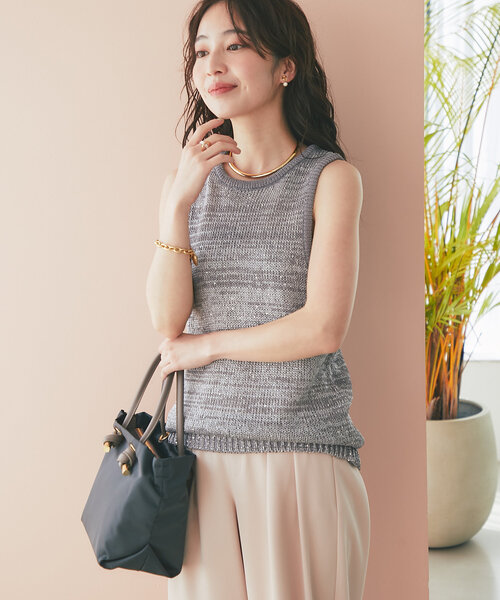 La boutique BonBon（ラブティックボンボン）の「【ヴィオラドーロ】ストラップ付ノットハンドルナイロントート（トートバッグ・レディース・チャコールグレー/グレー系その他・FREE）」の5枚目の写真