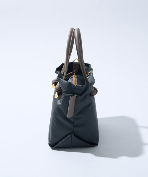 La boutique BonBon（ラブティックボンボン）の「【ヴィオラドーロ】ストラップ付ノットハンドルナイロントート（トートバッグ・レディース・チャコールグレー/グレー系その他・FREE）」の12枚目の写真
