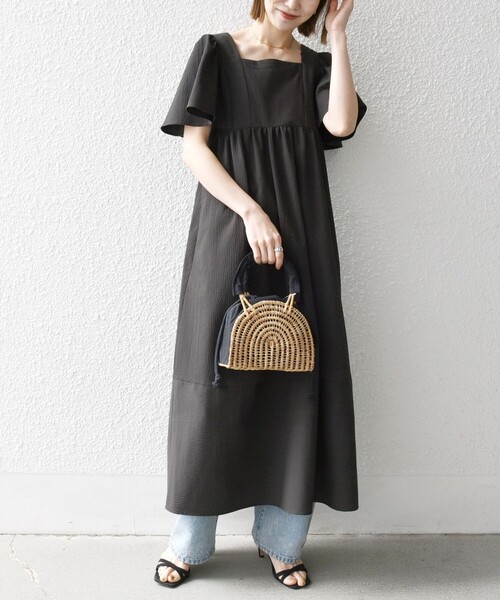 SOBRE❗️ 襟付きプリントミディアムワンピース SHIPS any:〈洗濯機可能〉ミニサッカー スクエアネック フレア