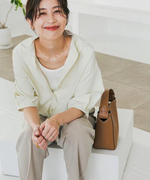 URBAN RESEARCH DOORS（アーバンリサーチドアーズ）の「『仁村紗和さん着用』『UR TECH』サマシェアドロストブラウス（シャツ/ブラウス・レディース・オフホワイト/チャコールグレー/ブルー・MEDIUM）」の10枚目の写真