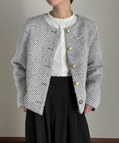 aquagarage(アクアガレージ)の「ノーカラーツイードジャケット(その他アウター・レディース・ホワイト系その他/ブラック・L/M)」の2枚目の写真