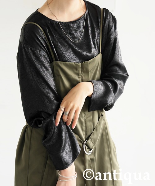 antiqua(アンティカ)の「光沢長袖プルオーバー(Tシャツ/カットソー・レディース・ホワイト系その他/ブラック・ONESIZE)」の1枚目の写真