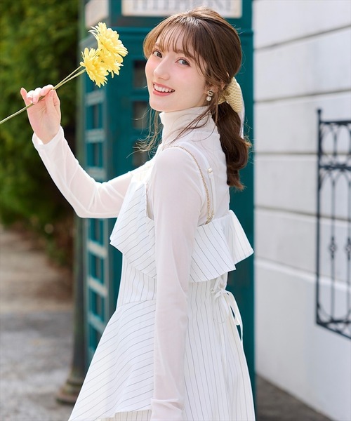 SWINGLE（スウィングル）の「アシメフリルチェーン付きキャミワンピース（ワンピース・レディース・グレー系その他/ホワイト系その他/ネイビー・FREE）」の5枚目の写真