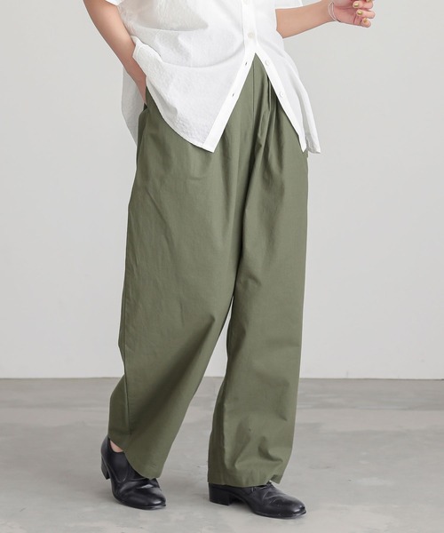 n'OrLABEL(ノアールレーベル)の「【機能素材】『綿麻混バレルレッグパンツ』(その他パンツ・レディース・カーキ/チャコール/ネイビー・2/1)」の18枚目の写真