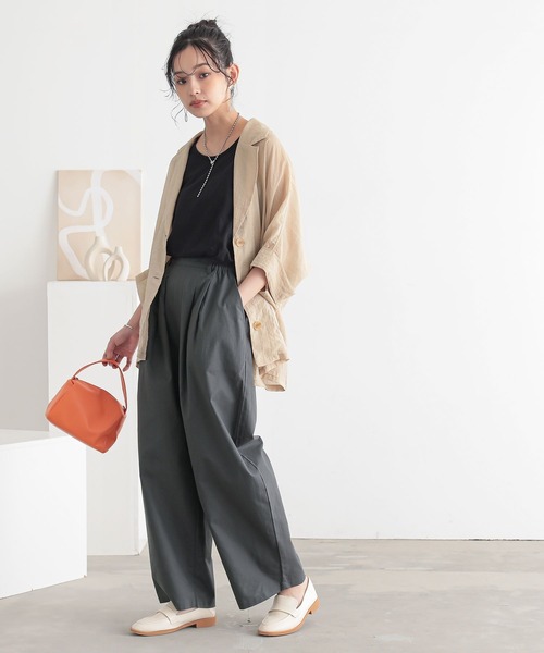 n'OrLABEL(ノアールレーベル)の「【機能素材】『綿麻混バレルレッグパンツ』(その他パンツ・レディース・カーキ/チャコール/ネイビー・2/1)」の17枚目の写真