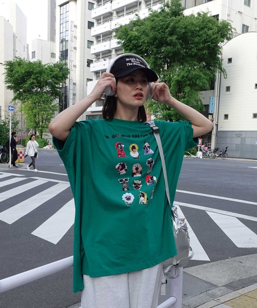 CORNERS（コーナーズ）の「ゆかいなワンコTシャツ（Tシャツ/カットソー・レディース・ホワイト/ブラック/ピンク/グリーン/グレイッシュベージュ・FREE）」の22枚目の写真