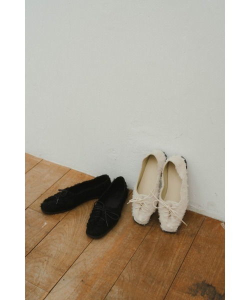 Knuth Marf（クヌースマーフ）の「2way fringe pumps（パンプス・レディース・ブラック/アイボリー・23/24）」の3枚目の写真