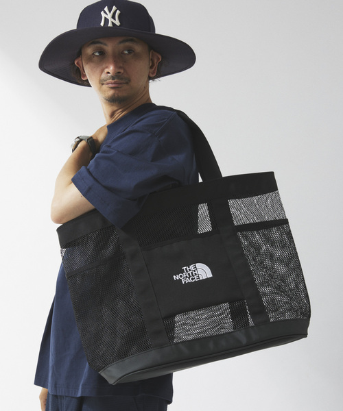 THE NORTH FACE（ザノースフェイス）の「THE NORTH FACE / ザ ノースフェイス グラットン メッシュ トート S（トートバッグ・メンズ・ブラック・FREE）」の4枚目の写真