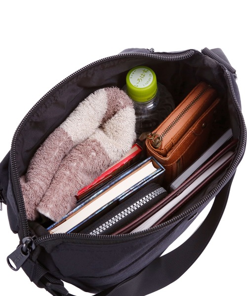 anello（アネロ）の「アネロ anello リップストップ杢調ポリ 縦型ショルダーバッグ AT-H1812（ショルダーバッグ・レディース・ネイビー/グリーン・FREE）」の9枚目の写真