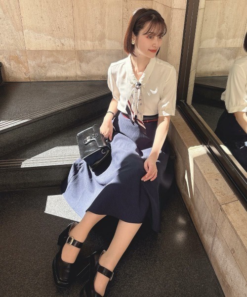 an another angelus(アンアナザーアンジェラス)の「ロゴラインスカーフ付き5分袖シャツ 夏服(シャツ/ブラウス・レディース・ミント/オフホワイト・FREE)」の17枚目の写真