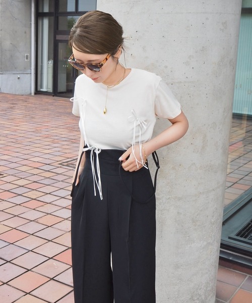 LAULEN(ローレン)の「thin strap salopette /ハイウエストセンタープレスサスペンダーパンツ(その他パンツ・レディース・チャコールグレー/ブラック・M/S)」の7枚目の写真