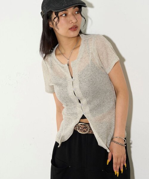 WHO'S WHO gallery（フーズフーギャラリー）の「シアーナロー半袖カーディガン（カーディガン/ボレロ・レディース・イエロー/オフホワイト/グレー/ブラック・FREE）」の11枚目の写真