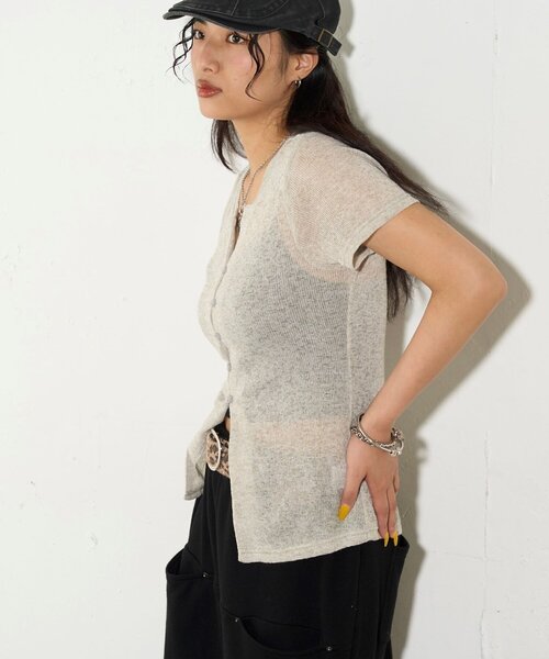 WHO'S WHO gallery（フーズフーギャラリー）の「シアーナロー半袖カーディガン（カーディガン/ボレロ・レディース・イエロー/オフホワイト/グレー/ブラック・FREE）」の9枚目の写真