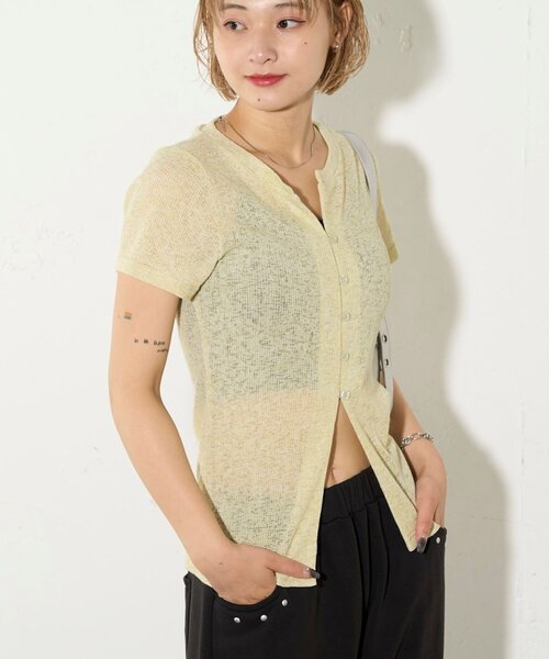 WHO'S WHO gallery（フーズフーギャラリー）の「シアーナロー半袖カーディガン（カーディガン/ボレロ・レディース・イエロー/オフホワイト/グレー/ブラック・FREE）」の22枚目の写真