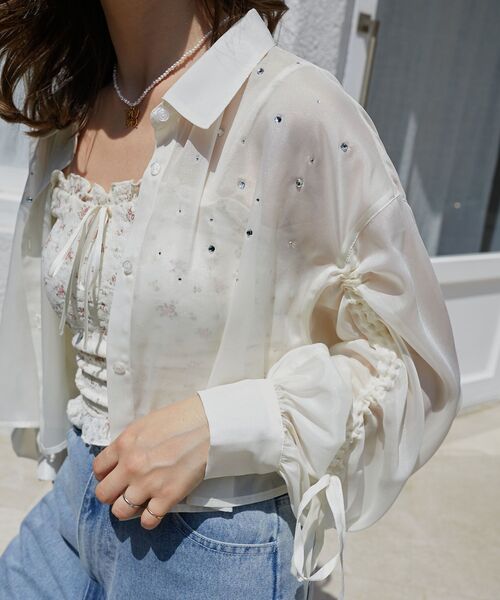 MAJESTIC LEGON（マジェスティックレゴン）の「キラキラドロストシアーシャツ（シャツ/ブラウス・レディース・アイボリー/ライトブルー/チャコールグレー/ピンク・MEDIUM）」の11枚目の写真