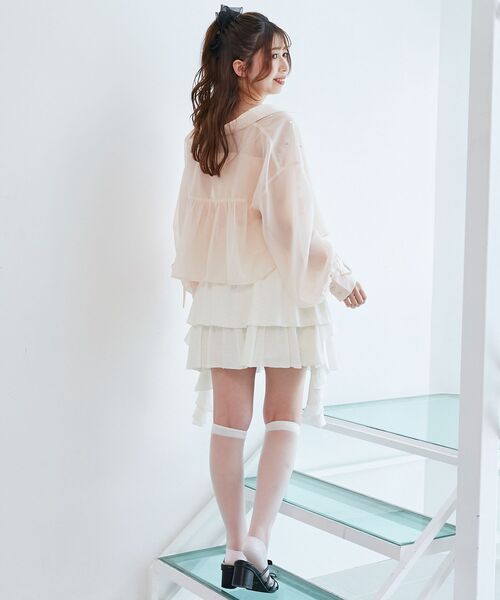 MAJESTIC LEGON（マジェスティックレゴン）の「キラキラドロストシアーシャツ（シャツ/ブラウス・レディース・アイボリー/ライトブルー/チャコールグレー/ピンク・MEDIUM）」の14枚目の写真