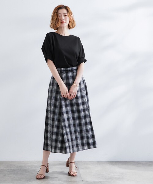 grove（グローブ）の「【UVカット/ひんやり/二の腕カバー】タックドルマンプルオーバー（Tシャツ/カットソー・レディース・ブラック/オフホワイト/グレー/ブルー/ライトイエロー系・02/03/01/05/04）」の12枚目の写真