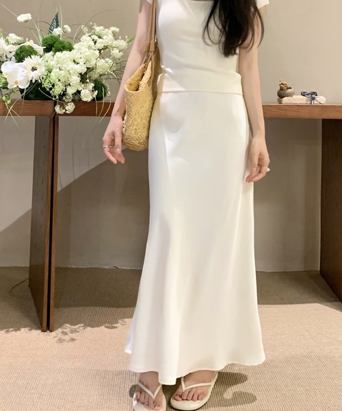 FREE STYLISTS(フリー スタイリスト)の「YUGA_YGMC Satin narrow mermaid skirt(スカート・レディース・シャンパン/オフホワイト/ブラック・XL/M/L)」の5枚目の写真