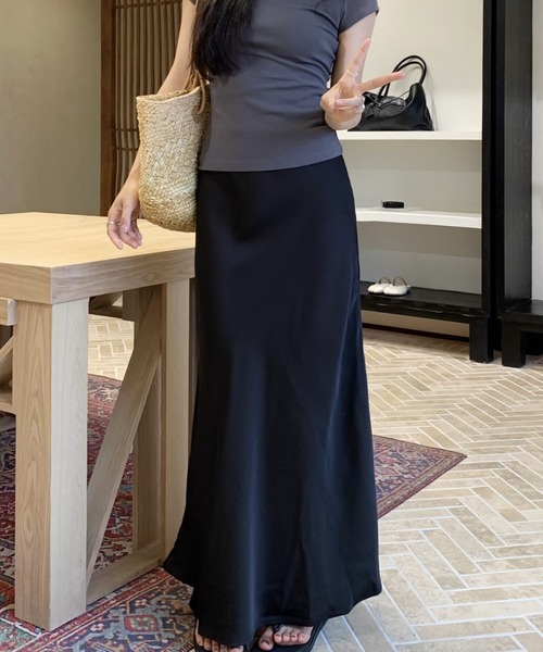 FREE STYLISTS(フリー スタイリスト)の「YUGA_YGMC Satin narrow mermaid skirt(スカート・レディース・シャンパン/オフホワイト/ブラック・XL/M/L)」の8枚目の写真