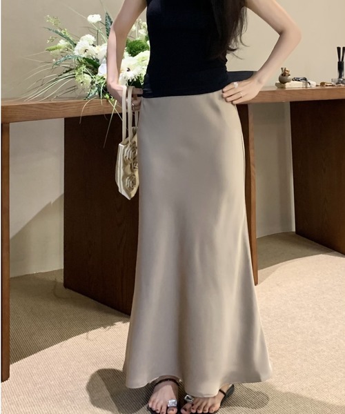 FREE STYLISTS(フリー スタイリスト)の「YUGA_YGMC Satin narrow mermaid skirt(スカート・レディース・シャンパン/オフホワイト/ブラック・XL/M/L)」の15枚目の写真