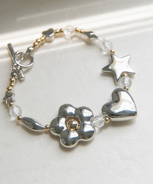 SMELLY（スメリー）の「モチーフチャームマンテルブレスレット（ブレスレット・レディース・シルバー系その他・-）」の2枚目の写真