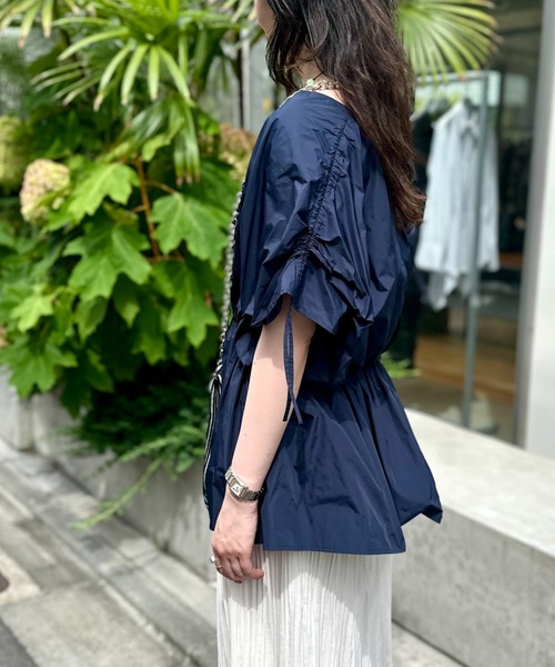 LOVELESS(ラブレス)の「バルーンギャザーブラウス(シャツ/ブラウス・レディース・ブルー系その他7/オフホワイト・36)」の3枚目の写真