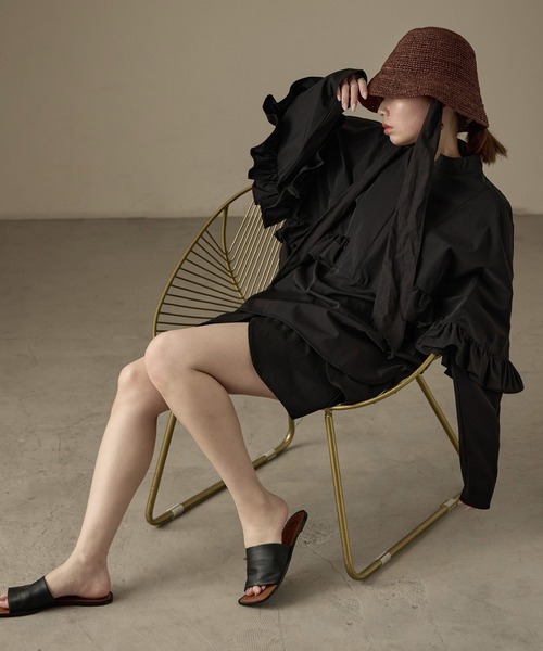 Fashion Letter（ファッションレター）の「水陸両用 フリルデザイン ラッシュガード ブラウス（ラッシュガード・レディース・ブラック・M）」の3枚目の写真