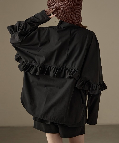 Fashion Letter（ファッションレター）の「水陸両用 フリルデザイン ラッシュガード ブラウス（ラッシュガード・レディース・ブラック・M）」の11枚目の写真