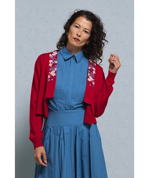 【新品！定価40,950円】バーバリー　背面ロゴ　ボレロカーディガン　S1 綿麻 セール】LOGO AND BUNNY JACQUARD KNIT CARDIGAN（カーディガン/ボレロ