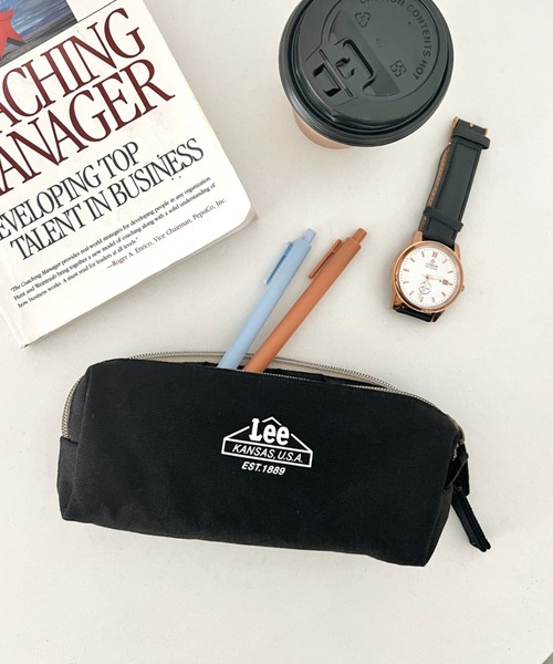 Lee(リー)の「Lee/リー プリントロゴ 2連ポケット マルチポーチ/カジュアル 化粧ポーチ 小物入れ/キャンバス デニム ヒッコリー(ポーチ・レディース・ホワイト/ストライプ/ネイビー/ブラック/ブルー/ブラック系その他・FREE)」の7枚目の写真