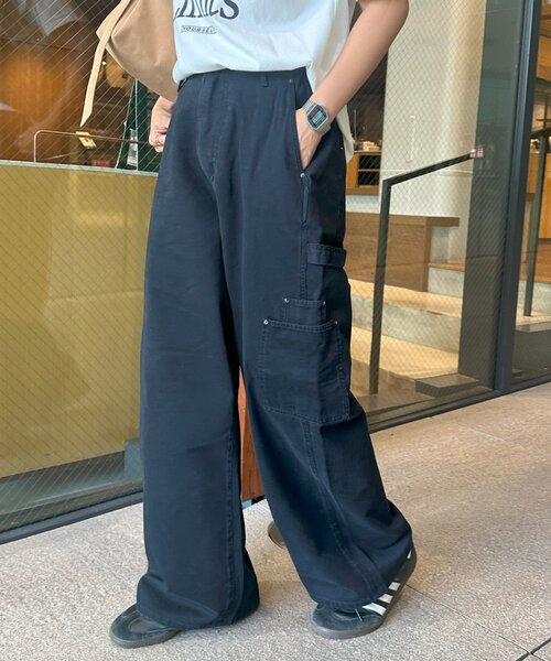 DISCOAT（ディスコート）の「【ユニセックス】ツイルペインターパンツ（チノパンツ・レディース・ブラック/ベージュ・SMALL/MEDIUM）」の2枚目の写真