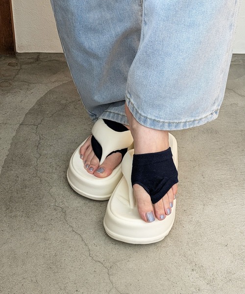 styiro（スタイロ）の「トングソックス 抗菌 消臭（ソックス/靴下・レディース・フューシャピンク/グレー/ネイビー/ブラウン/ブラック/ホワイト・FREE）」の5枚目の写真