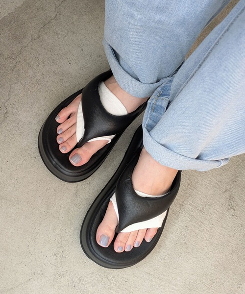 styiro（スタイロ）の「トングソックス 抗菌 消臭（ソックス/靴下・レディース・フューシャピンク/グレー/ネイビー/ブラウン/ブラック/ホワイト・FREE）」の2枚目の写真