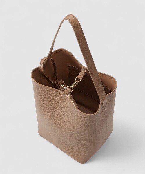 ANAYI（アナイ）の「◇シュリンクレザーバケットショルダーバッグ（トートバッグ・レディース・グレイッシュベージュ/キャメル・FREE）」の10枚目の写真