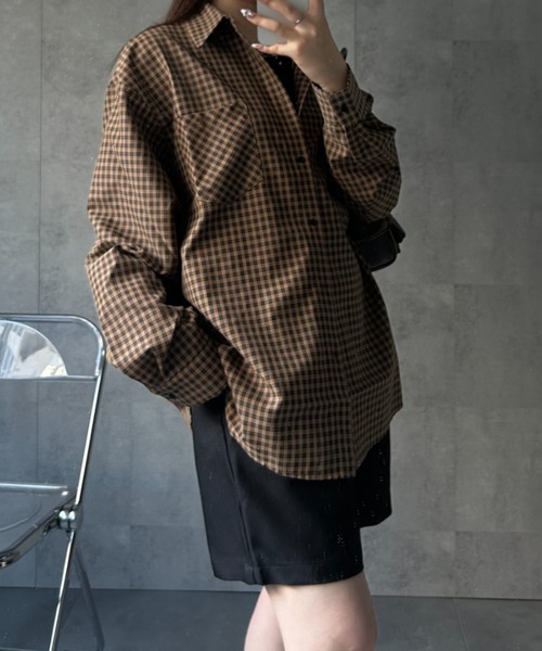 CREARE -LINO-(クレアーレリノ)の「〈ユニセックス商品〉ベーシック長袖チェックシャツ(シャツ/ブラウス・メンズ・キャメル/ブラック系その他・L/M)」の9枚目の写真