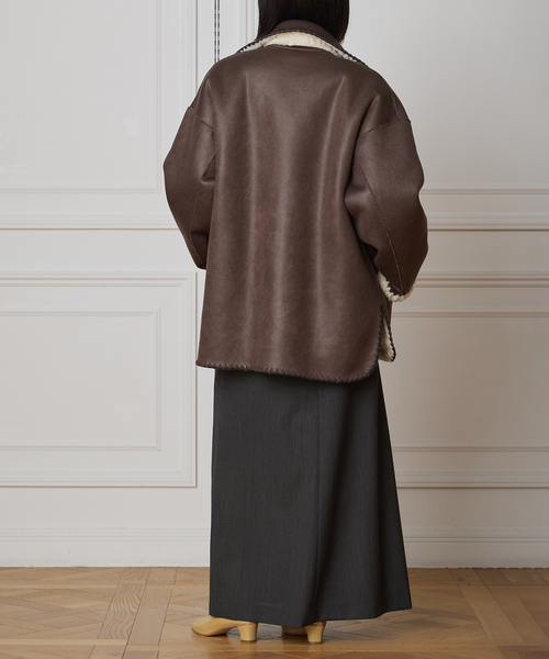 IENA LA BOUCLE（イエナラブークル）の「IENA LA BOUCLE リバーシブルファーリーボンディングブルゾン（その他アウター・レディース・アイボリー・FREE）」の4枚目の写真