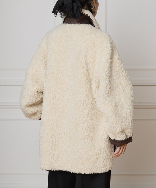IENA LA BOUCLE（イエナラブークル）の「IENA LA BOUCLE リバーシブルファーリーボンディングブルゾン（その他アウター・レディース・アイボリー・FREE）」の7枚目の写真