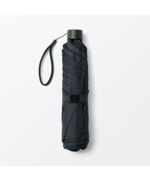 無印良品（ムジルシリョウヒン）の「晴雨兼用　折りたたみ傘（折りたたみ傘・レディース・ダークベージュ/カーキ系/ネイビー/ブラック/アイボリー・60cm）」の19枚目の写真