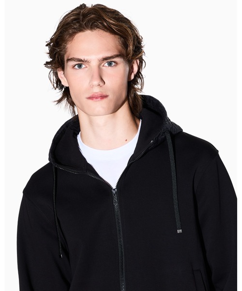 ARMANI EXCHANGE（アルマーニエクスチェンジ）の「【A|X アルマーニ エクスチェンジ】オールオーバーキルティングロゴフード ジップアップスウェットシャツ（スウェット・メンズ・ブラック・SMALL/MEDIUM/LARGE/X-LARGE/X-SMALL）」の3枚目の写真