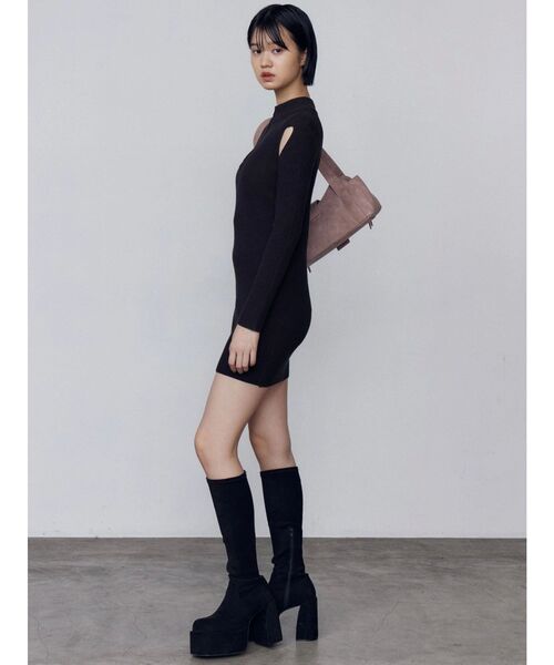 EMODA（エモダ）の「ヴィンテージライクアイレットバッグ（ハンドバッグ・レディース・ブラウン/ピンク/ブラック・FREE）」の5枚目の写真