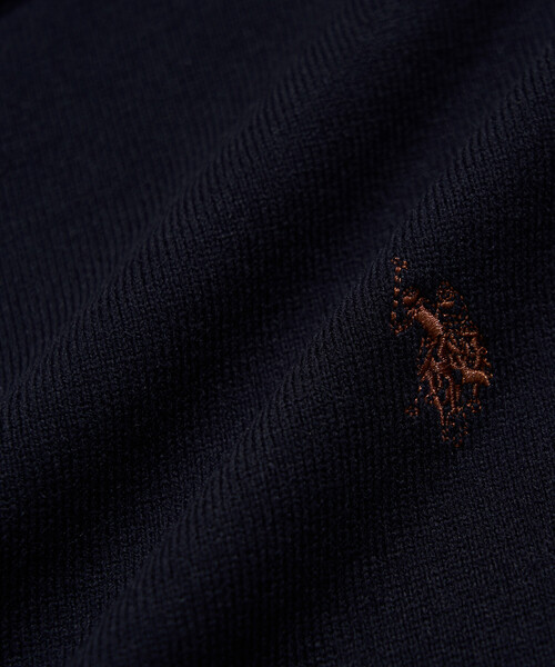 U.S. POLO ASSN.(ユーエスポロアッスン)の「U.S. POLO ASSN./ユーエスポロアッスン 別注 FAKE LAYERED KNIT/フェイク レイヤードニット(限定展開)(ニット/セーター・メンズ・ブラック/ブルー/グレー・LARGE/MEDIUM/SMALL)」の4枚目の写真