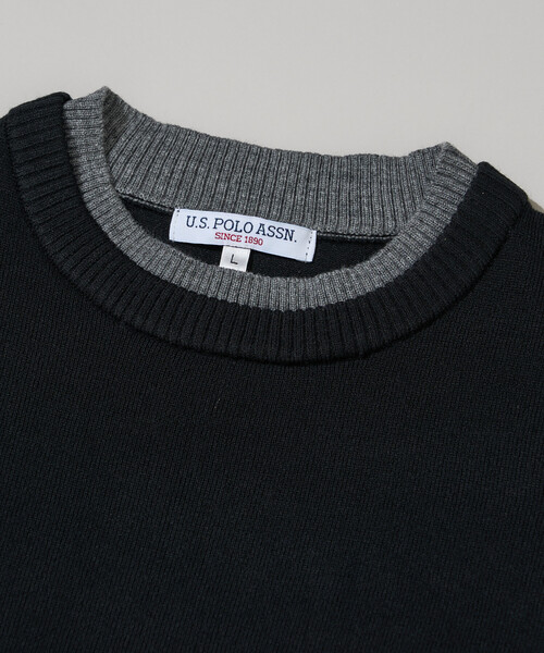 U.S. POLO ASSN.(ユーエスポロアッスン)の「U.S. POLO ASSN./ユーエスポロアッスン 別注 FAKE LAYERED KNIT/フェイク レイヤードニット(限定展開)(ニット/セーター・メンズ・ブラック/ブルー/グレー・LARGE/MEDIUM/SMALL)」の7枚目の写真