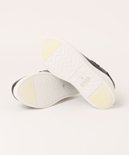 MACKINTOSH PHILOSOPHY（ﾏｯｷﾝﾄｯｼｭ ﾌｨﾛｿﾌｨｰ）の「ワンストラップ厚底スニーカー（スニーカー・レディース・ホワイト/ブラック・22.5cm/23.0cm/23.5cm/24.0cm/24.5cm/22.0cm）」の4枚目の写真