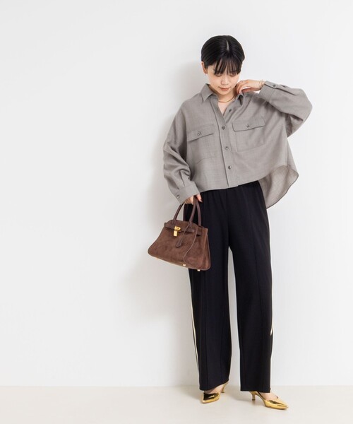 NOLLEY’S Sophi（ノーリーズソフィ）の「ウォッシャブルウール混ビエラショートシャツ（シャツ/ブラウス・レディース・ネイビー/ライトグレー・38）」の6枚目の写真