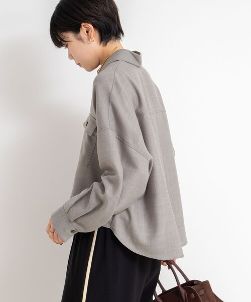 NOLLEY’S Sophi（ノーリーズソフィ）の「ウォッシャブルウール混ビエラショートシャツ（シャツ/ブラウス・レディース・ネイビー/ライトグレー・38）」の9枚目の写真