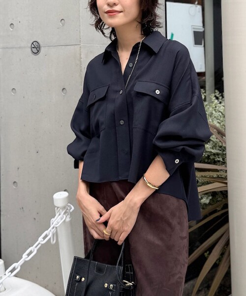 NOLLEY’S Sophi（ノーリーズソフィ）の「ウォッシャブルウール混ビエラショートシャツ（シャツ/ブラウス・レディース・ネイビー/ライトグレー・38）」の12枚目の写真