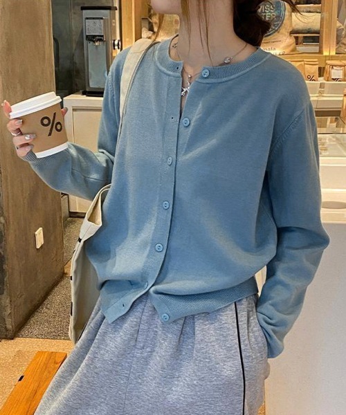 Miniministore(ミニミニストア)の「クルーネックニットカーディガン シンプル(カーディガン/ボレロ・レディース・ブラック/グレー/ブルー/ライトイエロー/フューシャピンク/クリーム/ブラウン/ホワイト/キャメル/ワインレッド/ピンク/ミント/マスタード/オレンジ/ベージュ/ネイビー/イエロー系2/イエロー系1・FREE)」の9枚目の写真