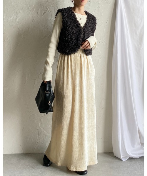 She's Closet(シーズクローゼット)の「Iラインハイウエスト光沢ベロアロングプリーツスカート(スカート・レディース・ブラウン/アイボリー/チャコールグレー・FREE)」の11枚目の写真