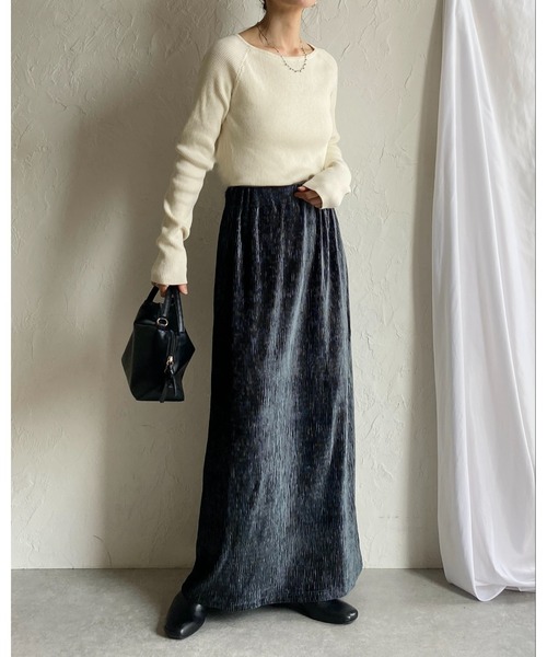 She's Closet(シーズクローゼット)の「Iラインハイウエスト光沢ベロアロングプリーツスカート(スカート・レディース・ブラウン/アイボリー/チャコールグレー・FREE)」の19枚目の写真