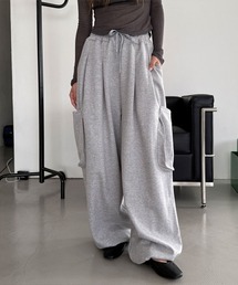 4INT.（フォイント）の「【UNISEX】カーゴ ストリング スウェット ワイド パンツ（カーゴパンツ）」